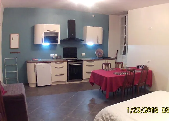 Deluxe Chez Susan Διαμέρισμα Buzy